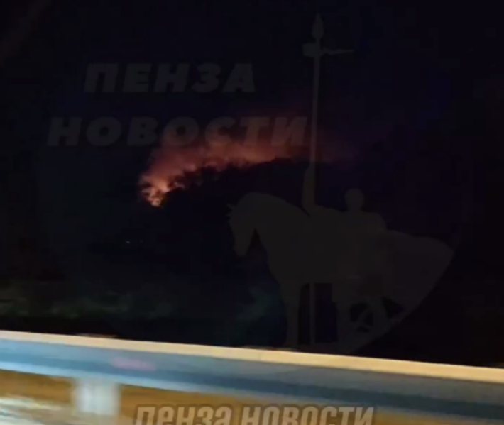Ночной пожар в селе Загоскино Пензенского района тушили 9 огнеборцев 
