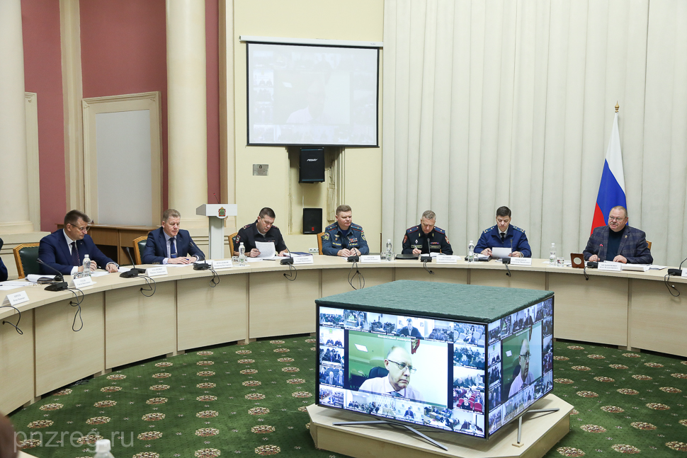 Олег Мельниченко поддержал идею об увеличении бюджетных в учебных заведениях по рабочим направлениям