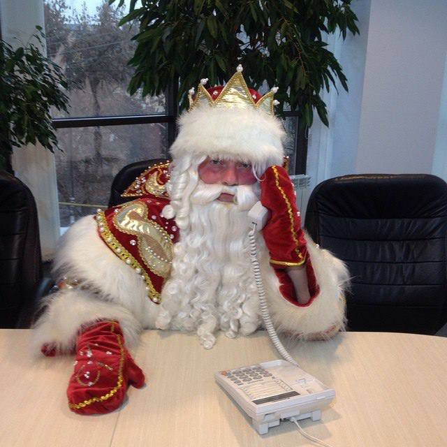 Юные пензенцы могут бесплатно позвонить Деду Морозу и загадать заветное новогоднее желание 