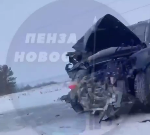 На трассе Нижний Новгород - Саратов в Пензенской области столкнулись три машины
