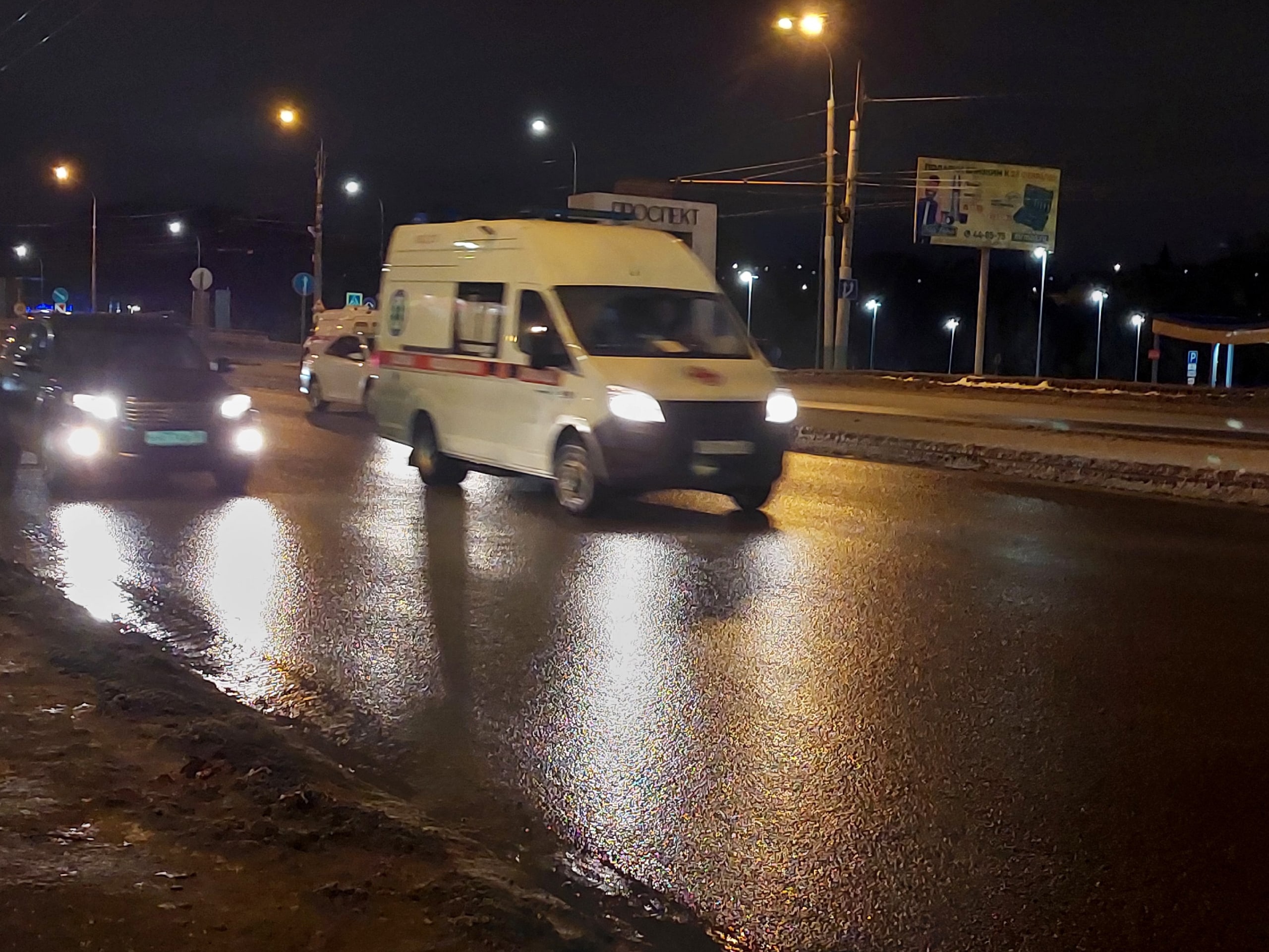 На трассе в Пензенской области столкнулись два автомобиля, пострадала девушка