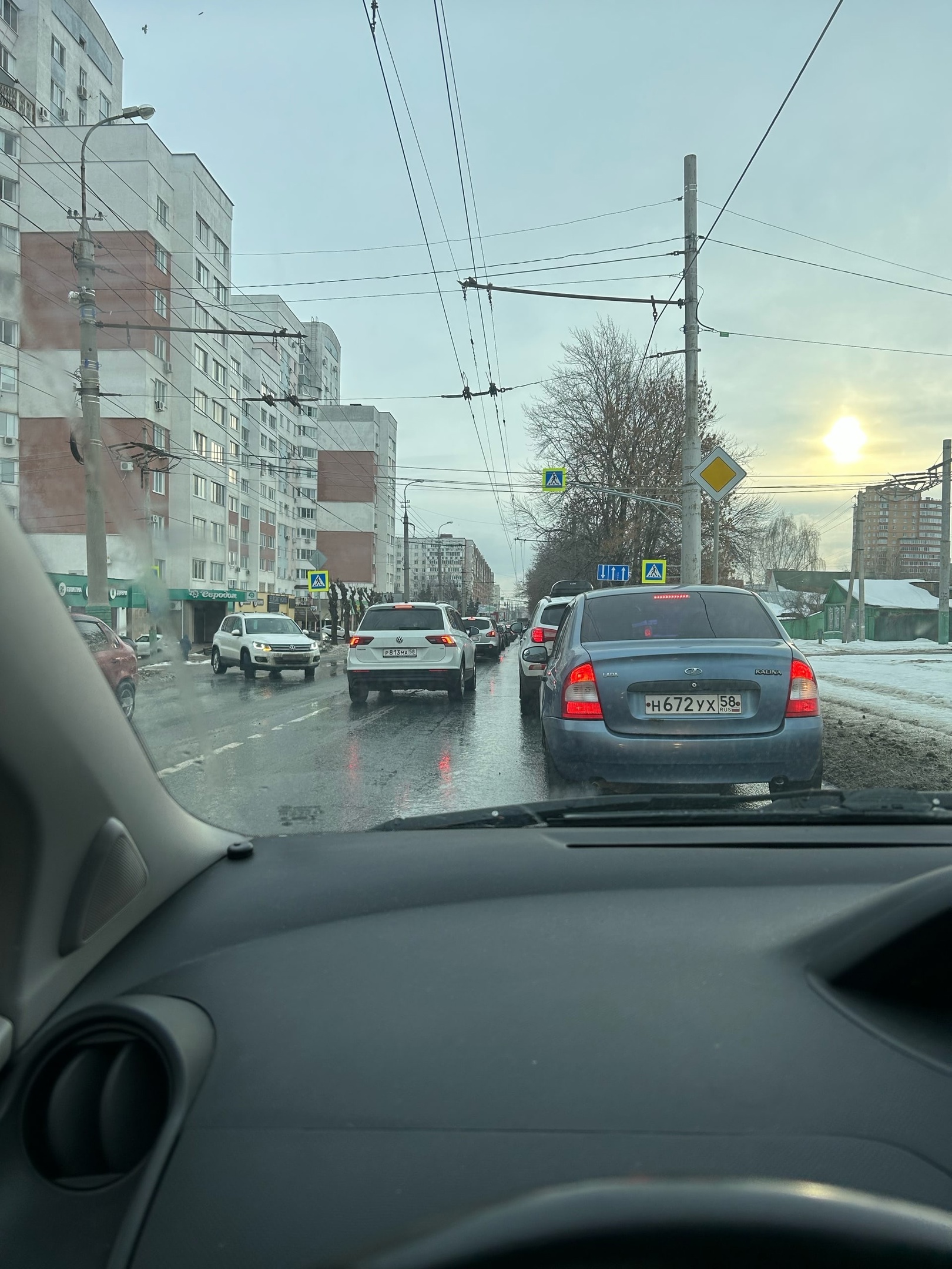 Специалисты намерены решить проблему пробок на улице Терновского в Пензе