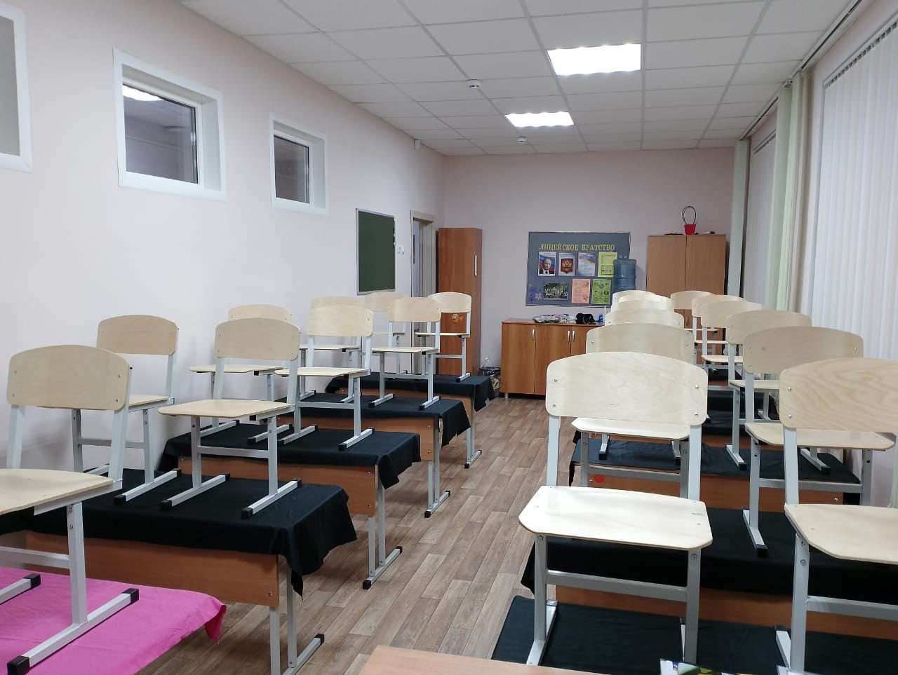 В школах Кузнецка более 550 учеников болеют коронавирусом 