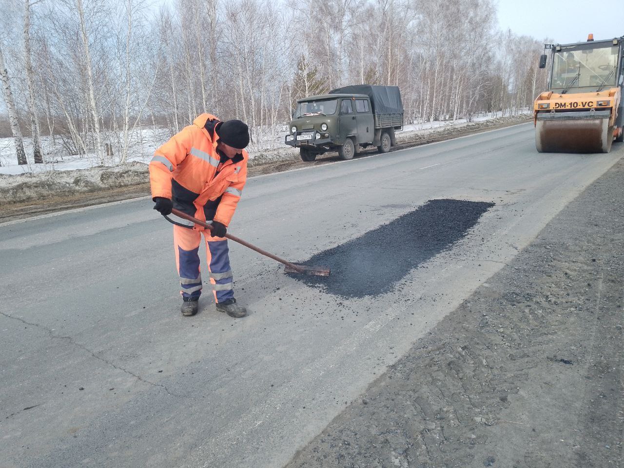 Подрядные организации приступили к ямочному ремонту на дорогах Пензенской области