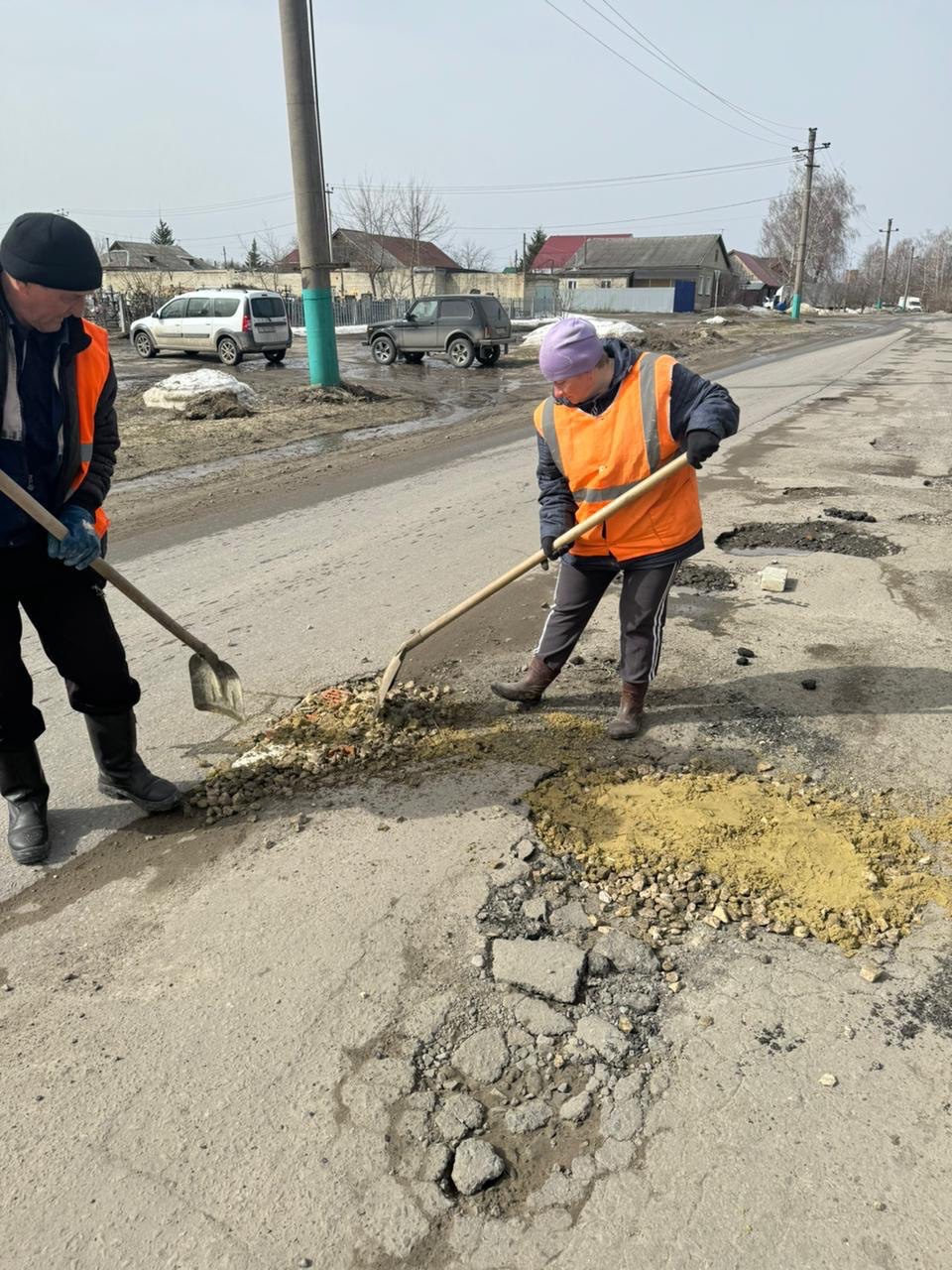 В Кузнецке приступили к ямочному ремонту проблемных участков дорог