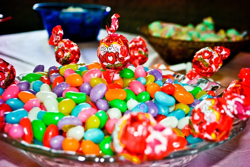 Отрава в фантике: Роскачество назвало конфеты, которые ни в коем случае нельзя покупать на Пасху