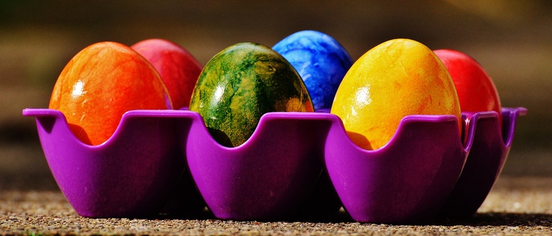 Умные хозяйки красят яйца на Пасху так: 6 секретов, о которых вы не знали  соседки будут завидовать