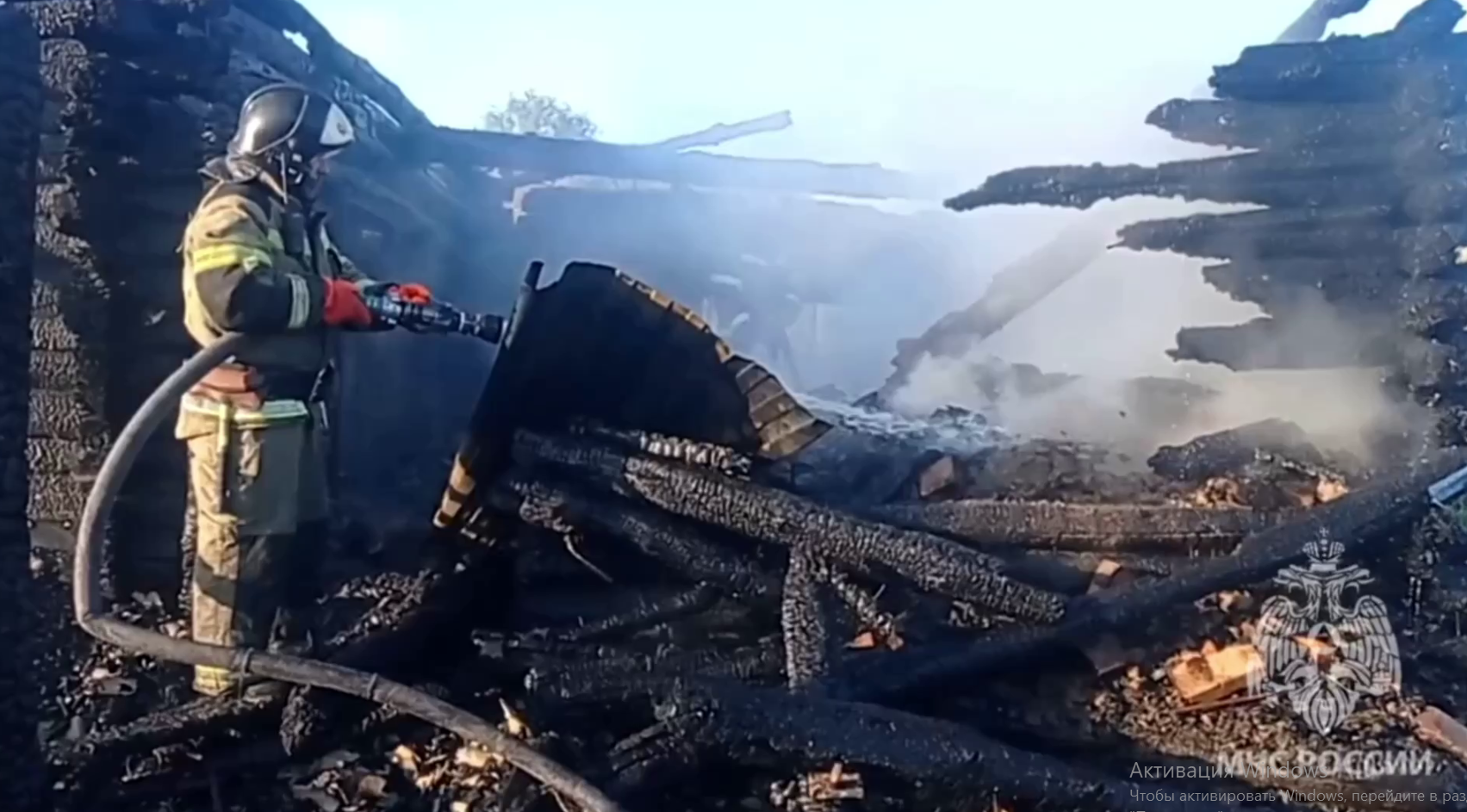 Пензенское МЧС опубликовало видео с места гибели на пожаре 3 человек