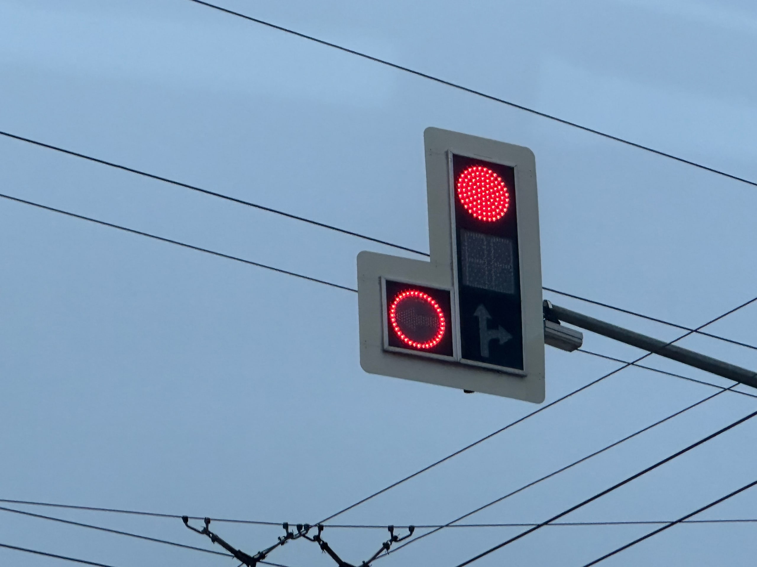 Изменен режим работы светофора на перекрестке Измайлова- Стрельбищенская