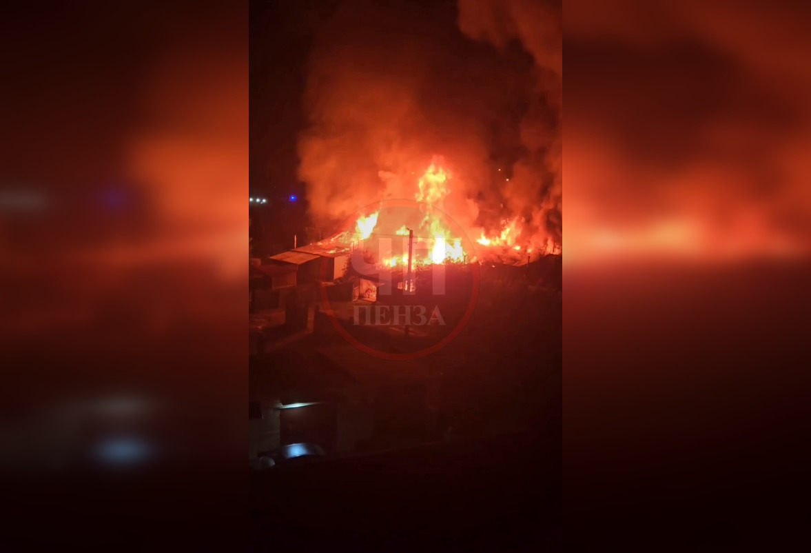 В пожаре на Ново-Казанской в Пензе пострадал мужчина