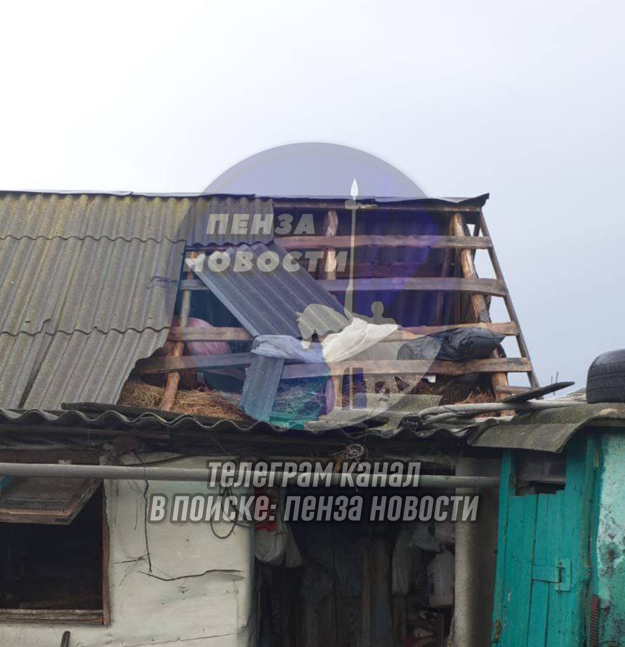 В селе Кутеевка ураган разрушил электрические провода, заборы и дымоходы