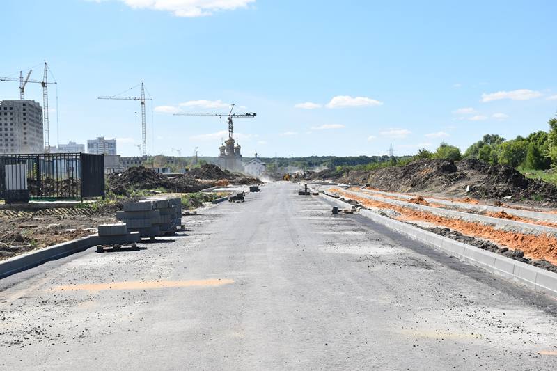 Строительство новой дороги у микрорайона Лугометрии завершено на 70%