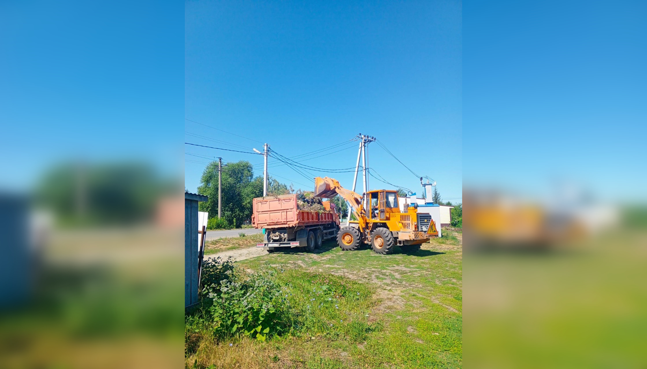 В Кузнецке вывезли мусор с кладбищ и остановок и начали ремонт дорог