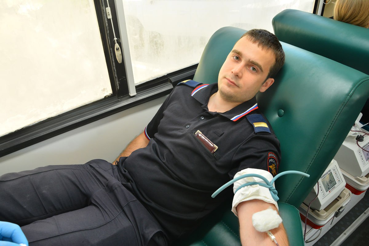 В Пензе 70 полицейских приняли участие в донорской акции