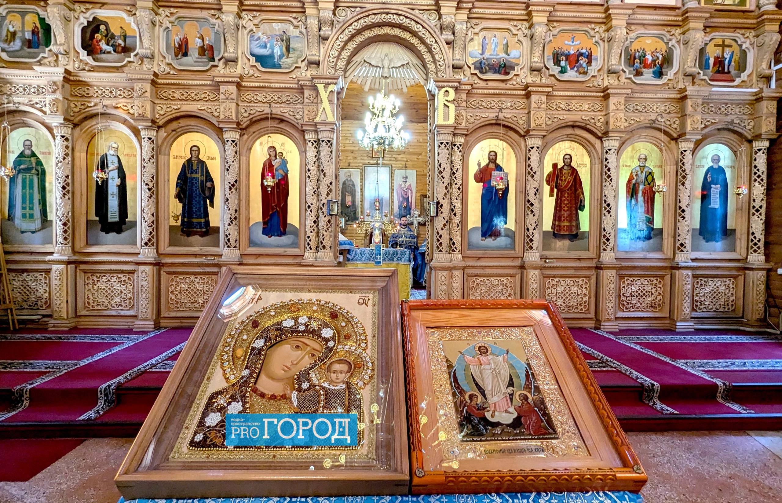 Пензенцы отметили в храме Николая Чудотворца праздник Казанской иконы Божией Матери 