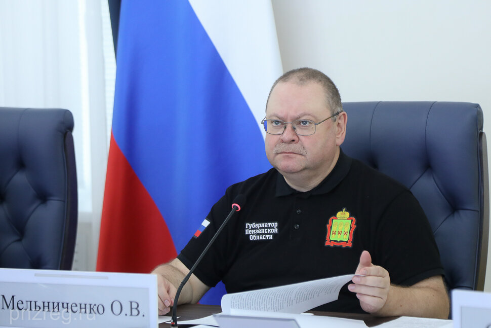 Олег Мельниченко раскритиковал работы по расчистке пруда возле больницы № 6 в Арбеково