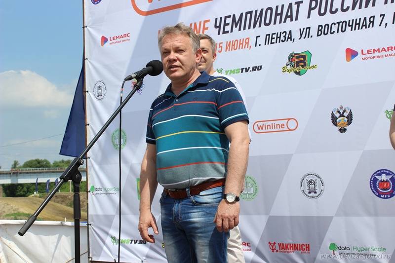 Глава Пензы Александр Басенко поздравил пензенских десантников с Днем ВДВ
