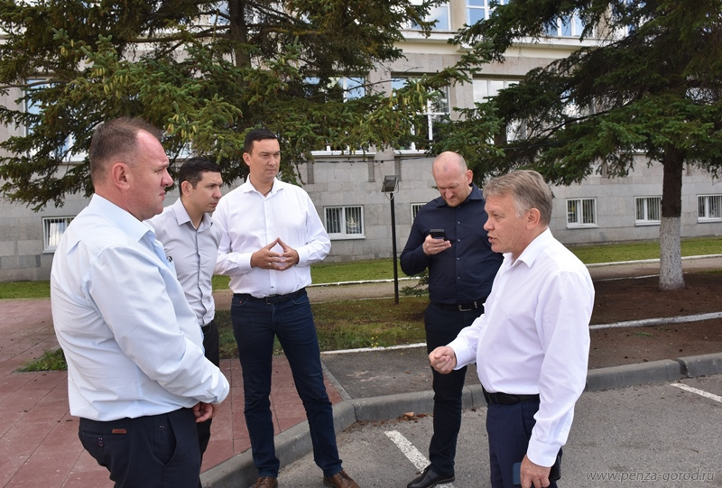 Глава Пензы Басенко оценили состояние покрытия улично-дорожной сети
