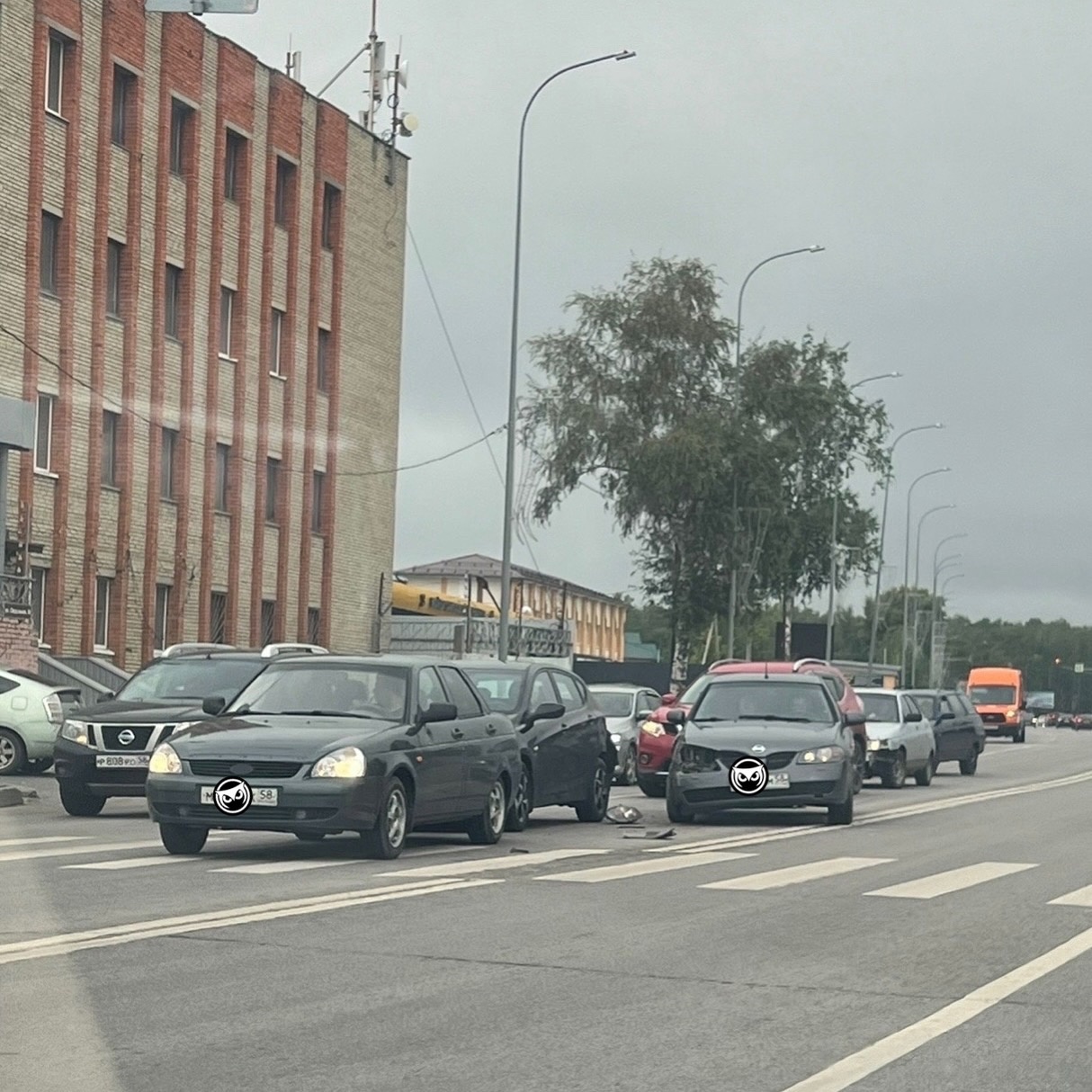 Водители Пензы оказались в пробке из-за аварии на улице Окружной 