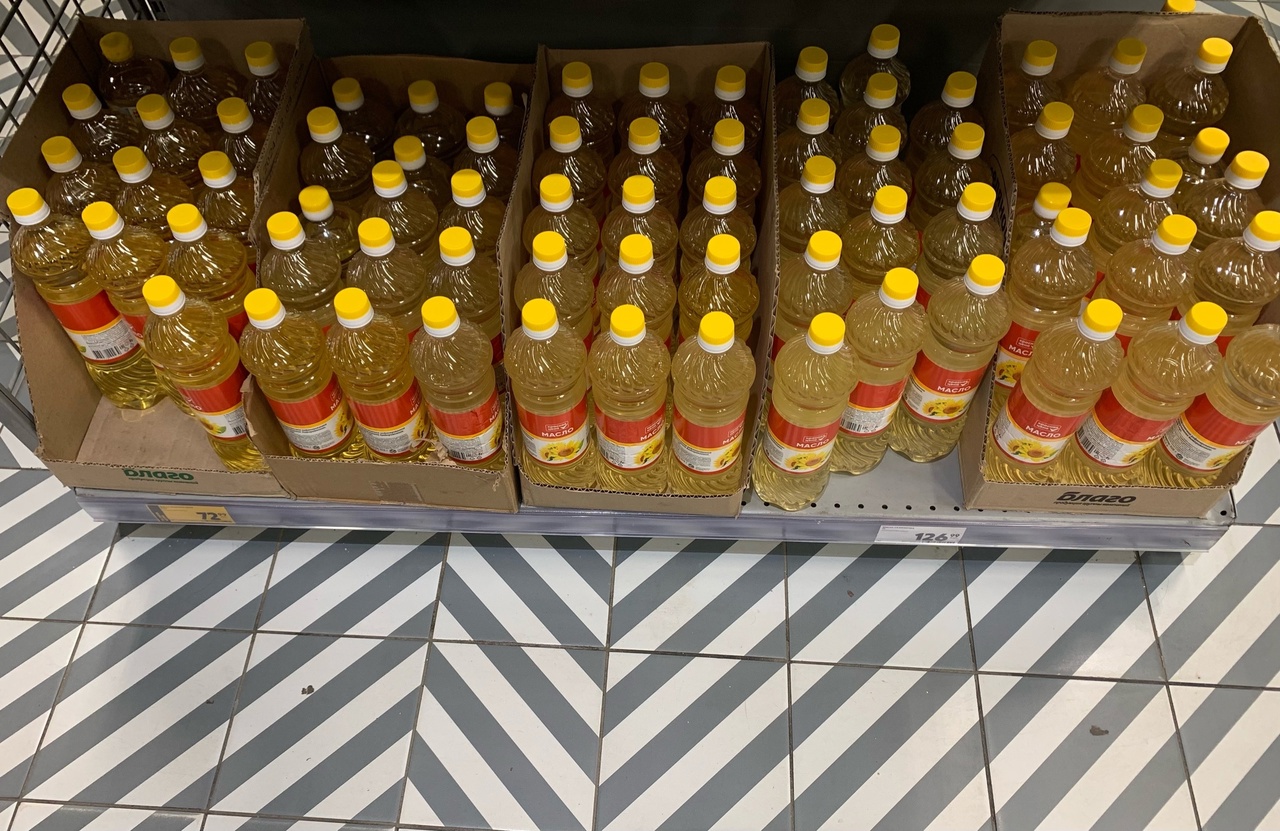 Бурда в янтарной бутылке: Роскачество назвало худшие марки растительного масла